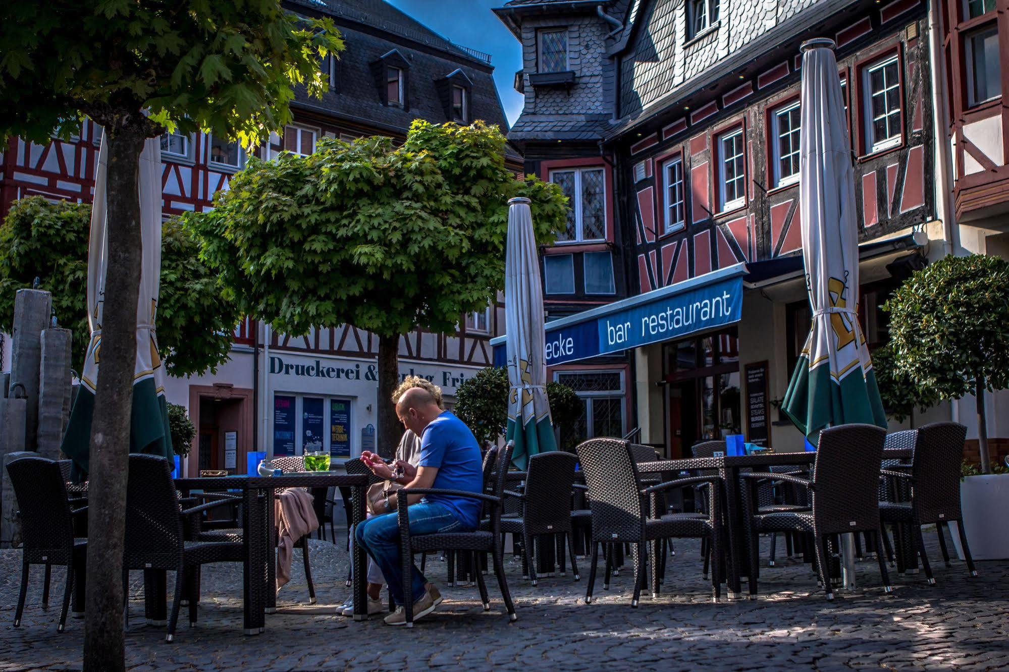 Hotel Blaue Ecke Adenau Esterno foto